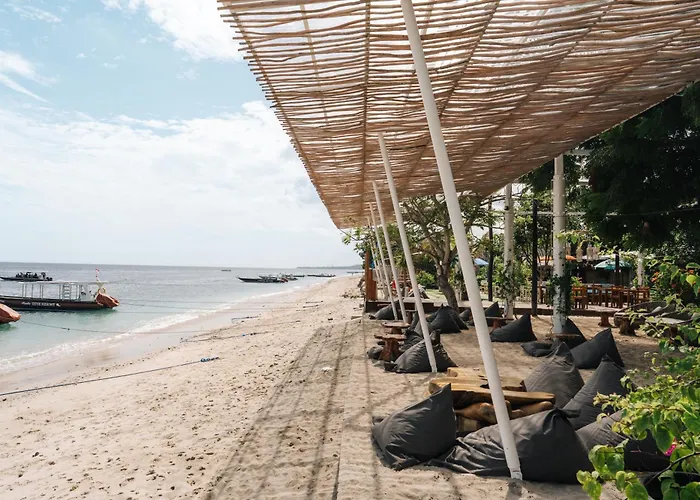 Mambo Hotel Toyapakeh